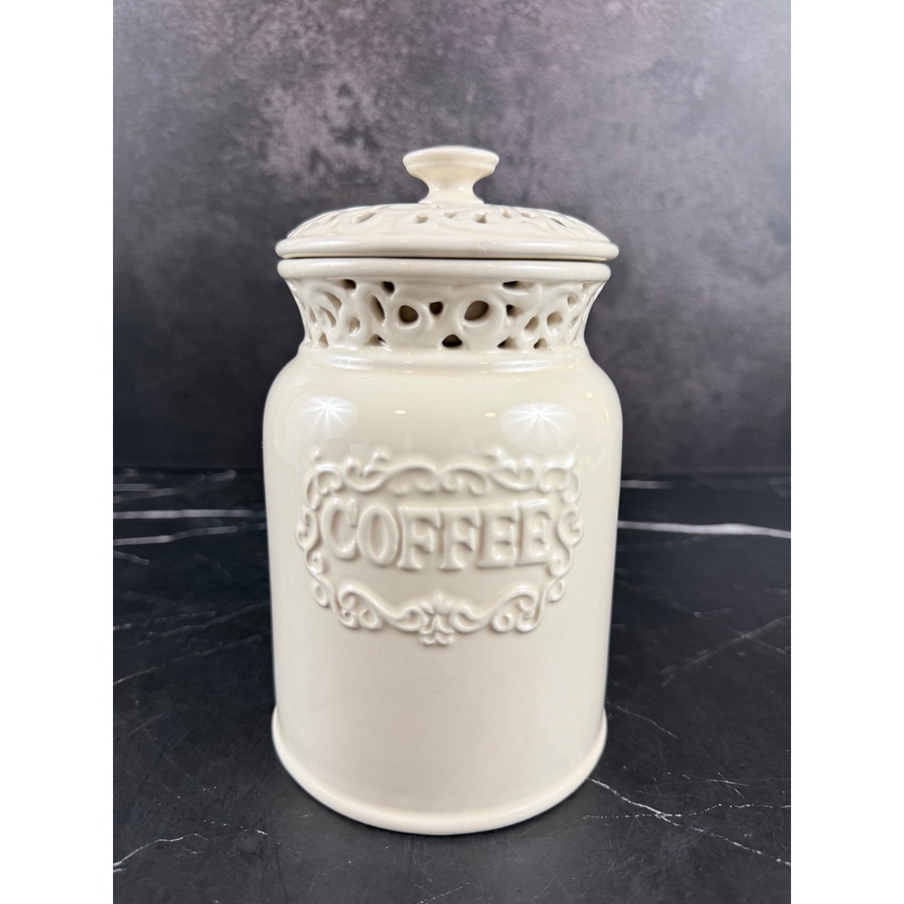 VTG 2006 California Pantry Ceramic Coffee Canister Open Work Lattice 6 1/2in